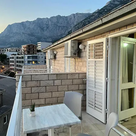 Srzic Apartment Makarska