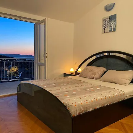 Srzic Appartamento Makarska